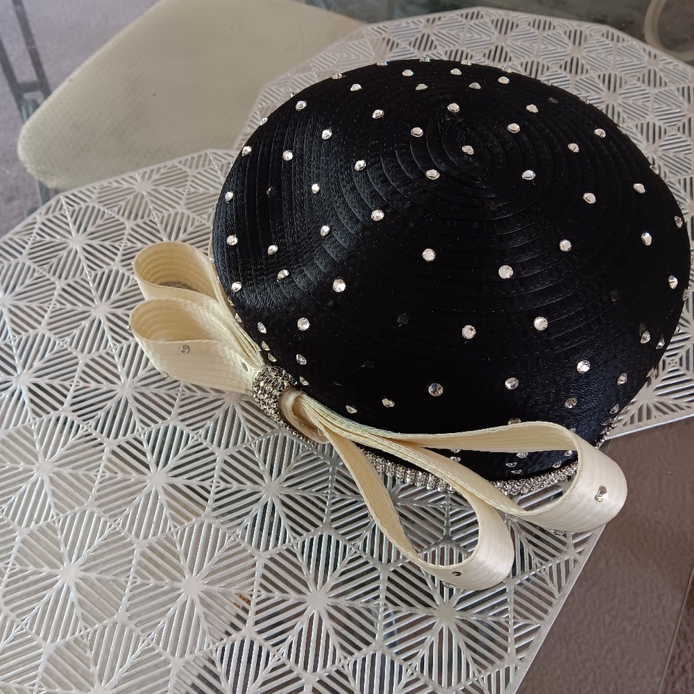 CHURCH HAT